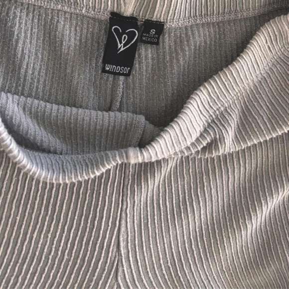 Windsor - Picture 5 of 5